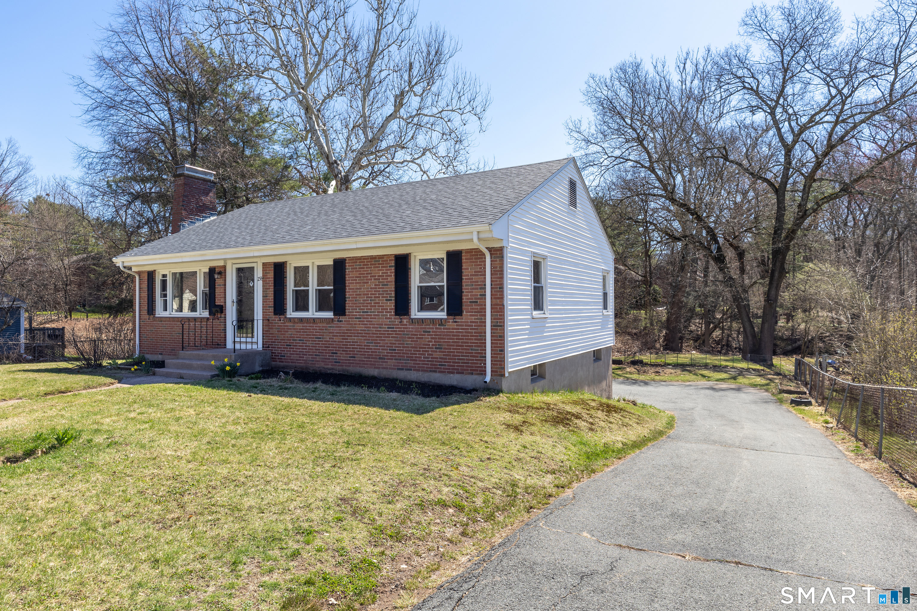 256 Charter Oak Street Manchester CT 06040