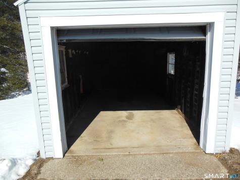 852 Tolland Street East Hartford CT 06108