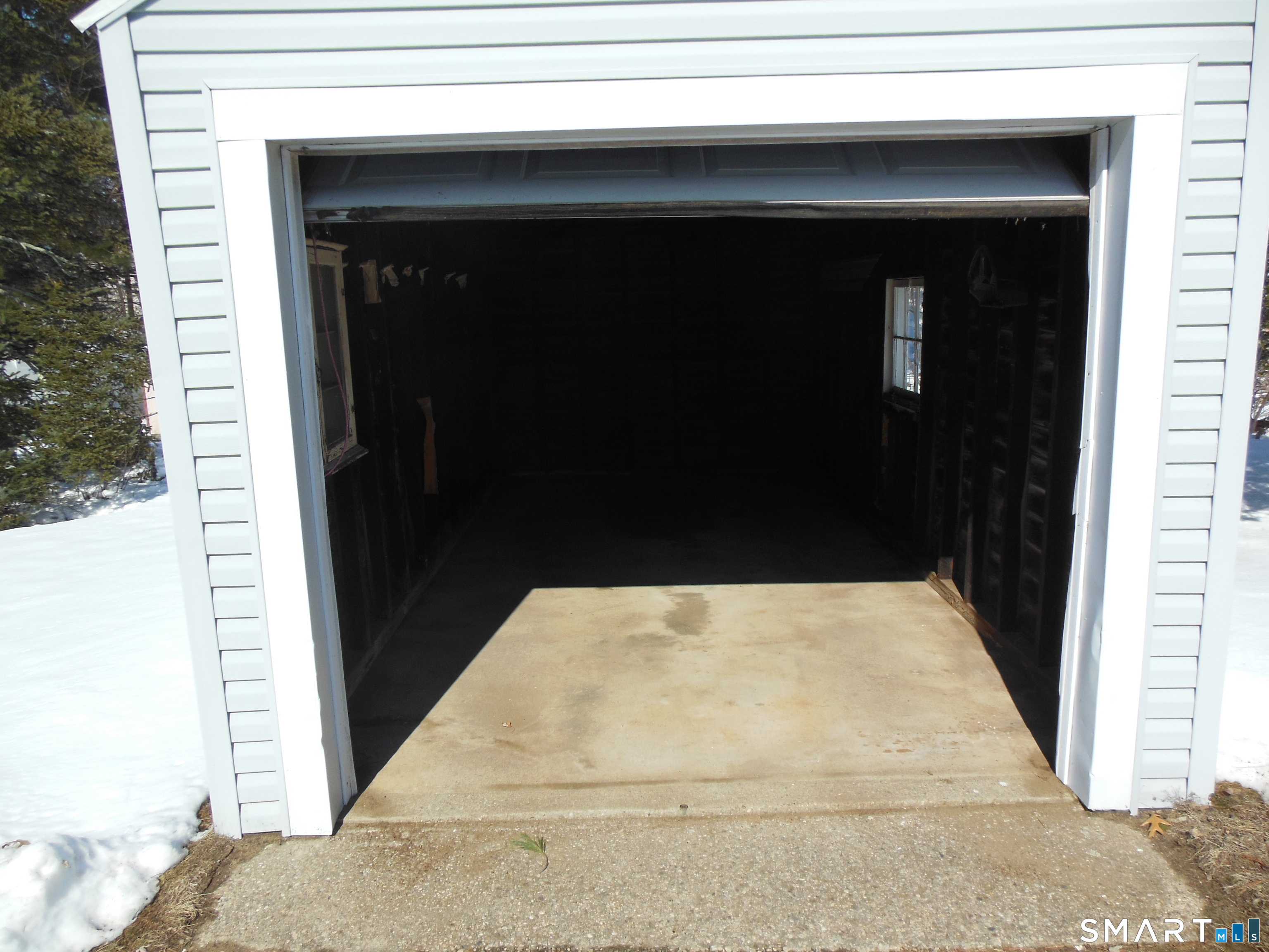 852 Tolland Street East Hartford CT 06108