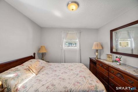 21 Brookside Circle Wethersfield CT 06109