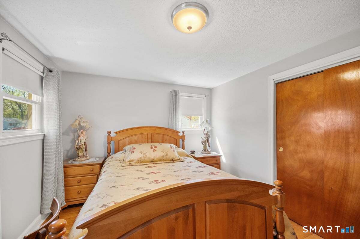 21 Brookside Circle Wethersfield CT 06109