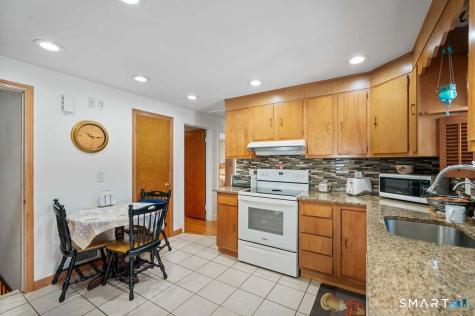 21 Brookside Circle Wethersfield CT 06109