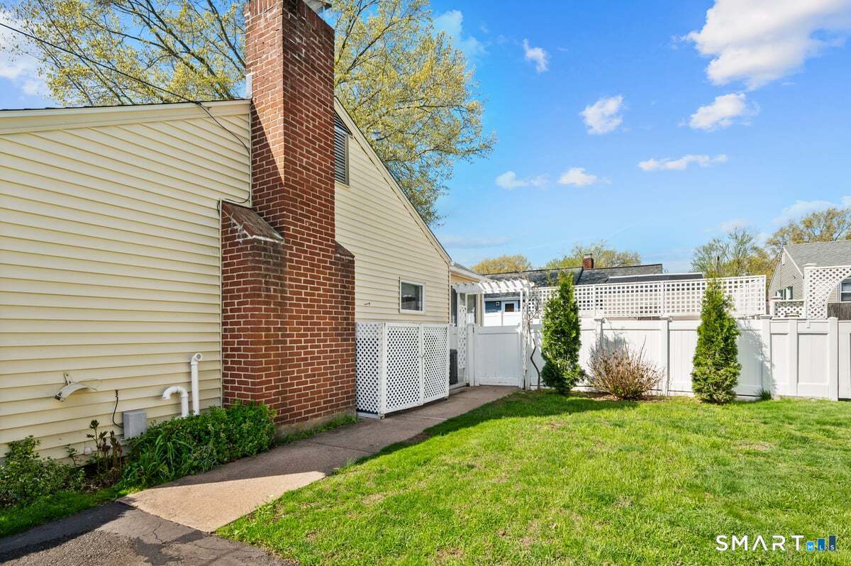21 Brookside Circle Wethersfield CT 06109