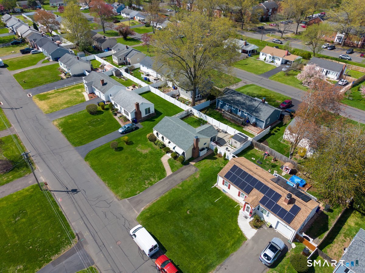 21 Brookside Circle Wethersfield CT 06109