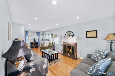 21 Brookside Circle Wethersfield CT 06109