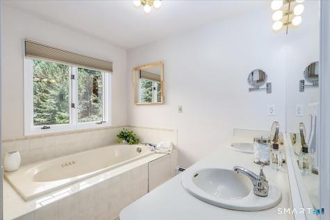 14 Philo Curtis Road Newtown CT 06482