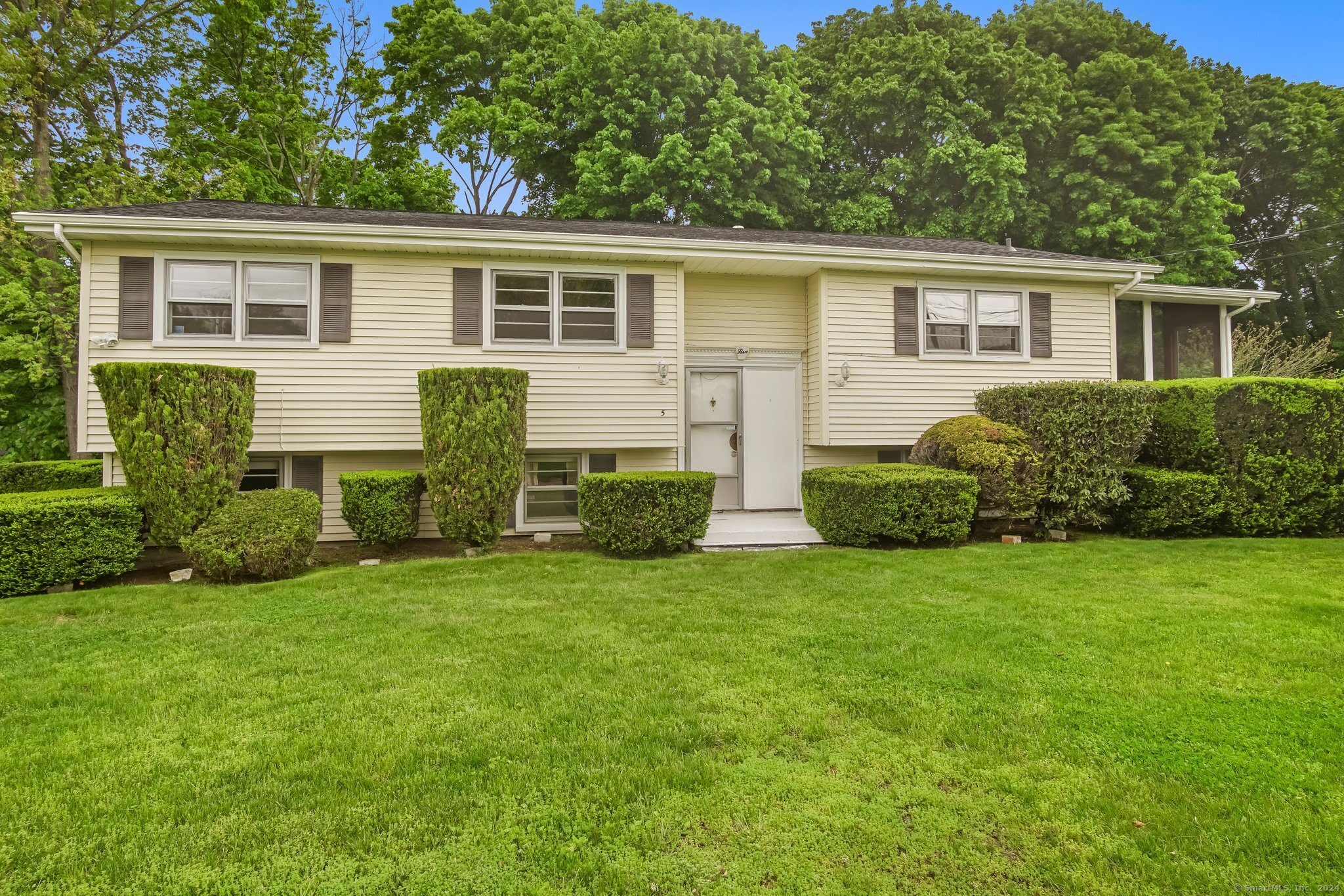 5 Waterbury Road Norwalk CT 06851