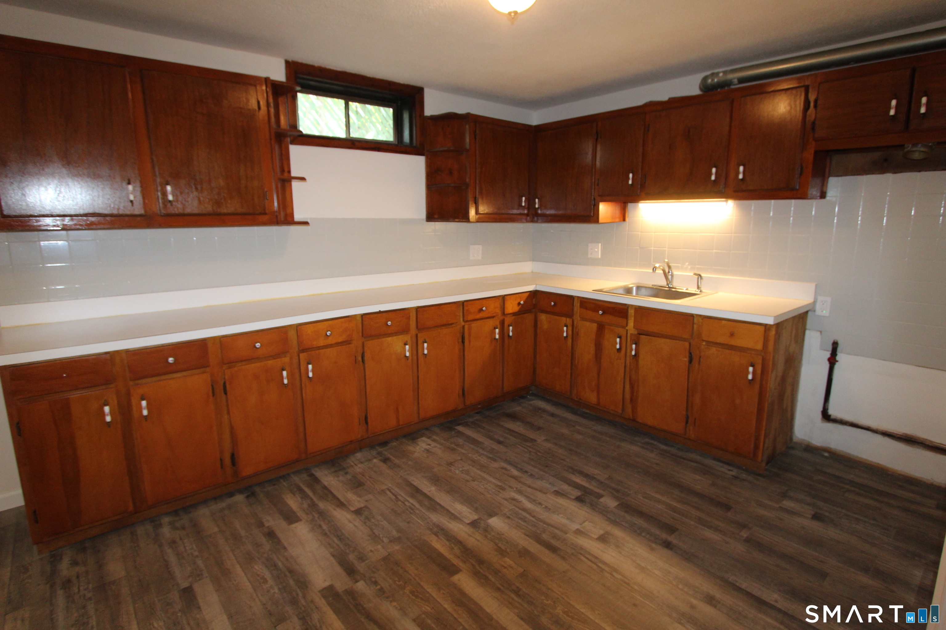 35 Chapman Street East Hartford CT 06108