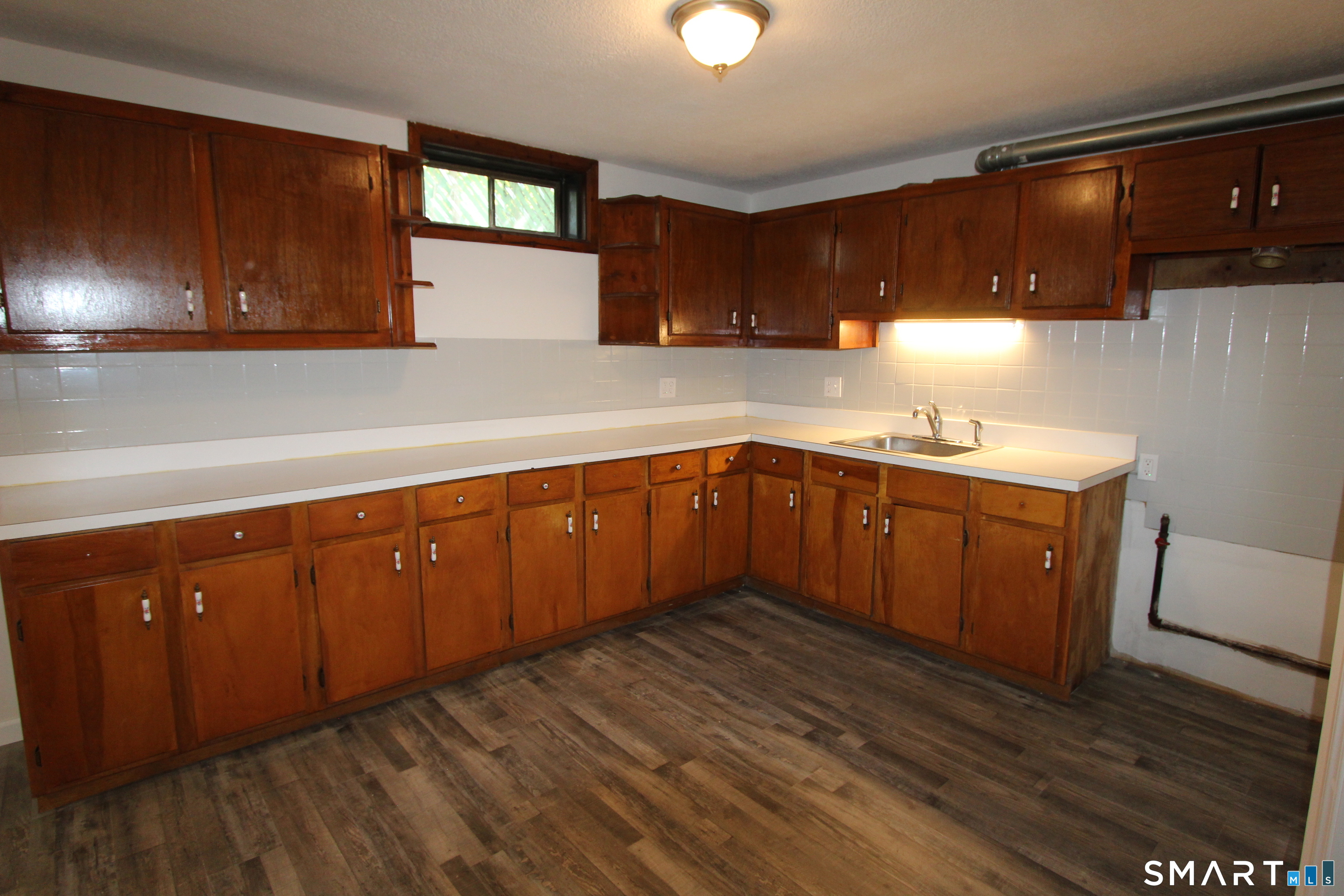 35 Chapman Street East Hartford CT 06108