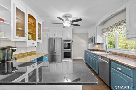47 Featherbed Lane Branford CT 06405