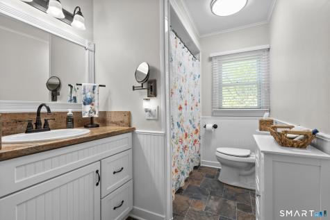 47 Featherbed Lane Branford CT 06405