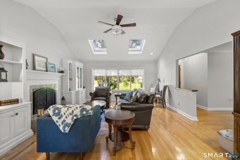 47 Featherbed Lane Branford CT 06405