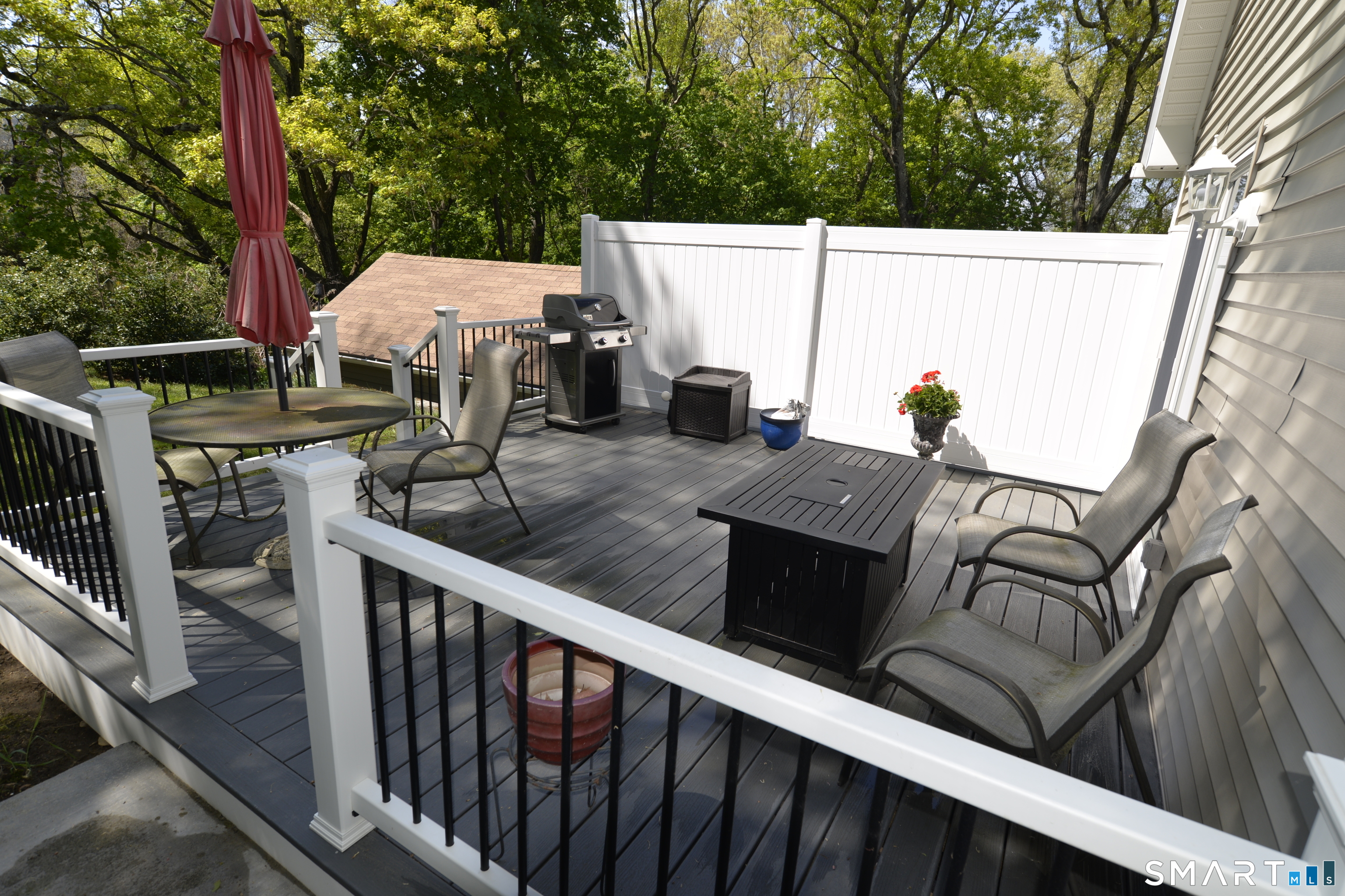 16 Mount Pleasant Street Shelton CT 06484