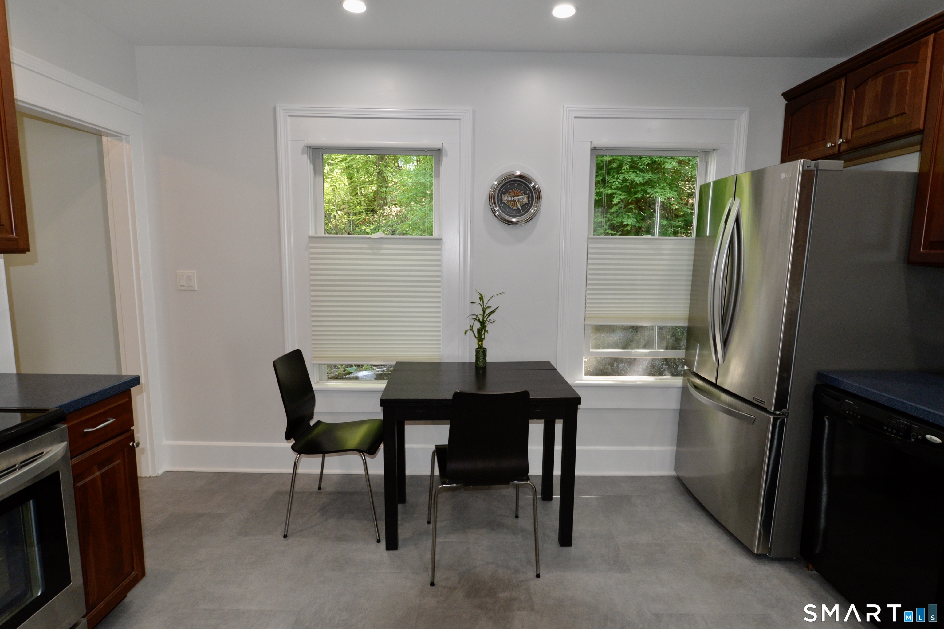 16 Mount Pleasant Street Shelton CT 06484