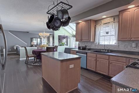 4 Kate Way Windsor Locks CT 06096