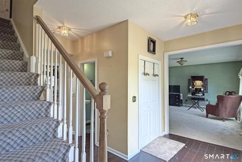 4 Kate Way Windsor Locks CT 06096