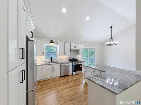 146 Cambridge Drive Glastonbury CT 06033