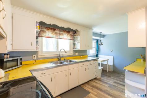 471 West Wolcott Avenue Windsor CT 06095