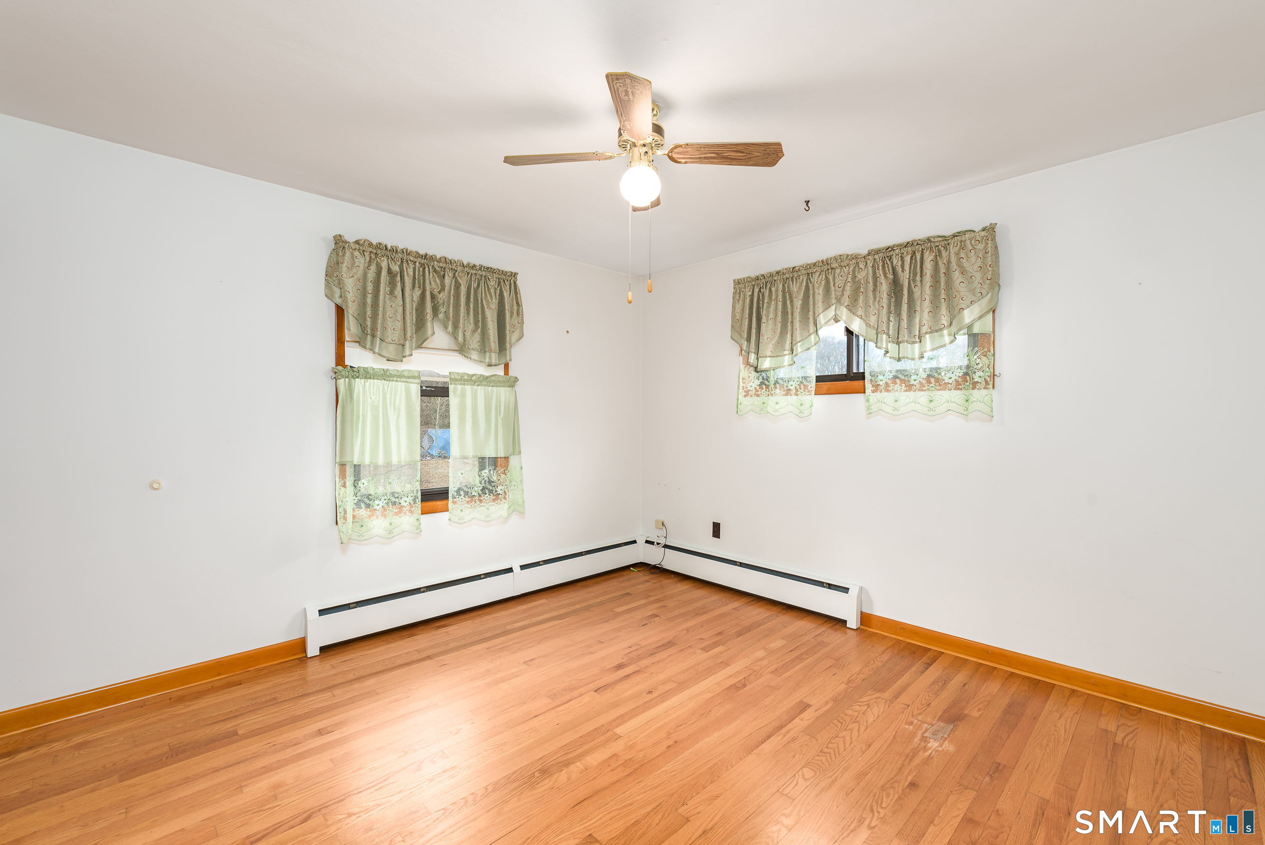 6 Saunders Lane Prospect CT 06712