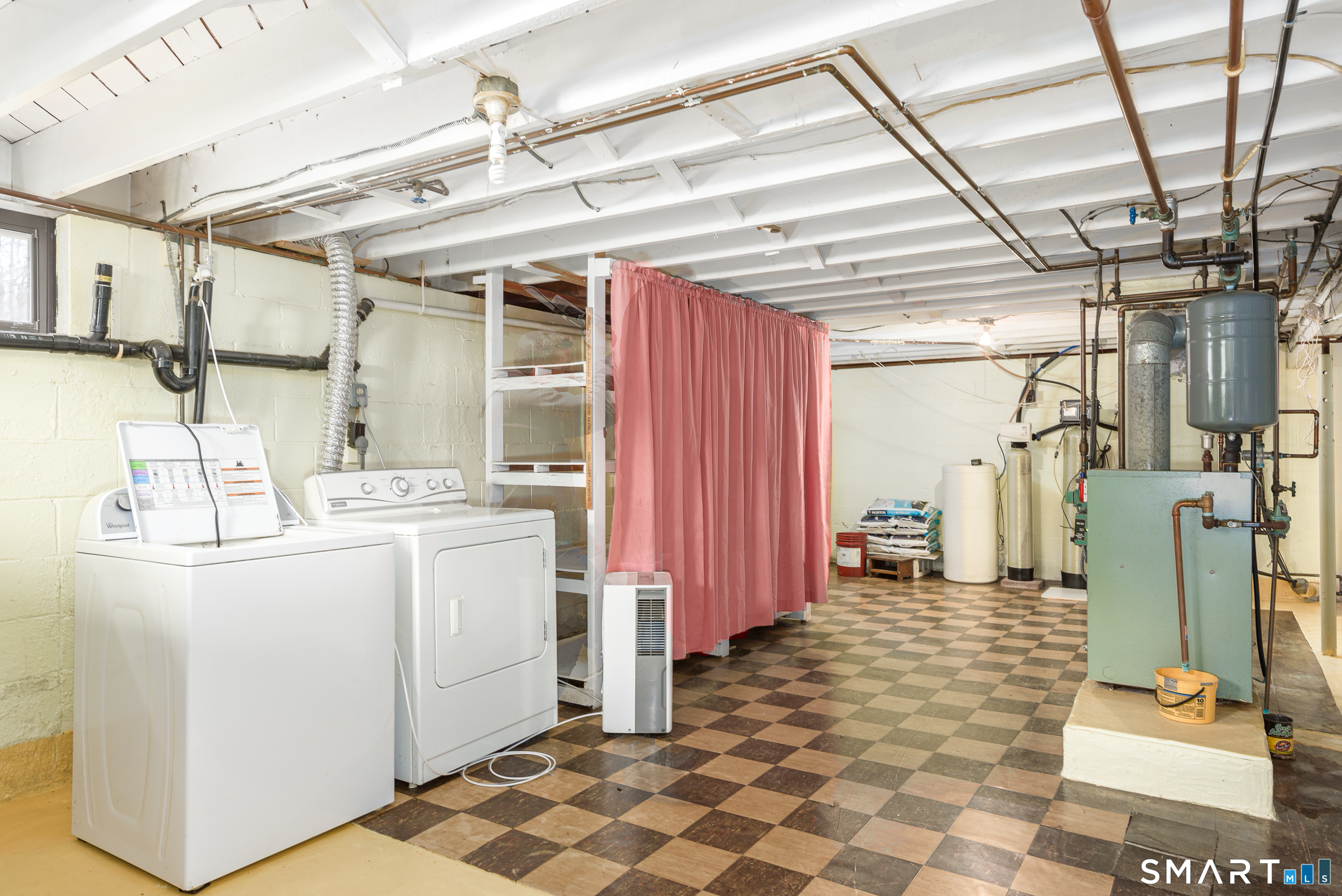 6 Saunders Lane Prospect CT 06712