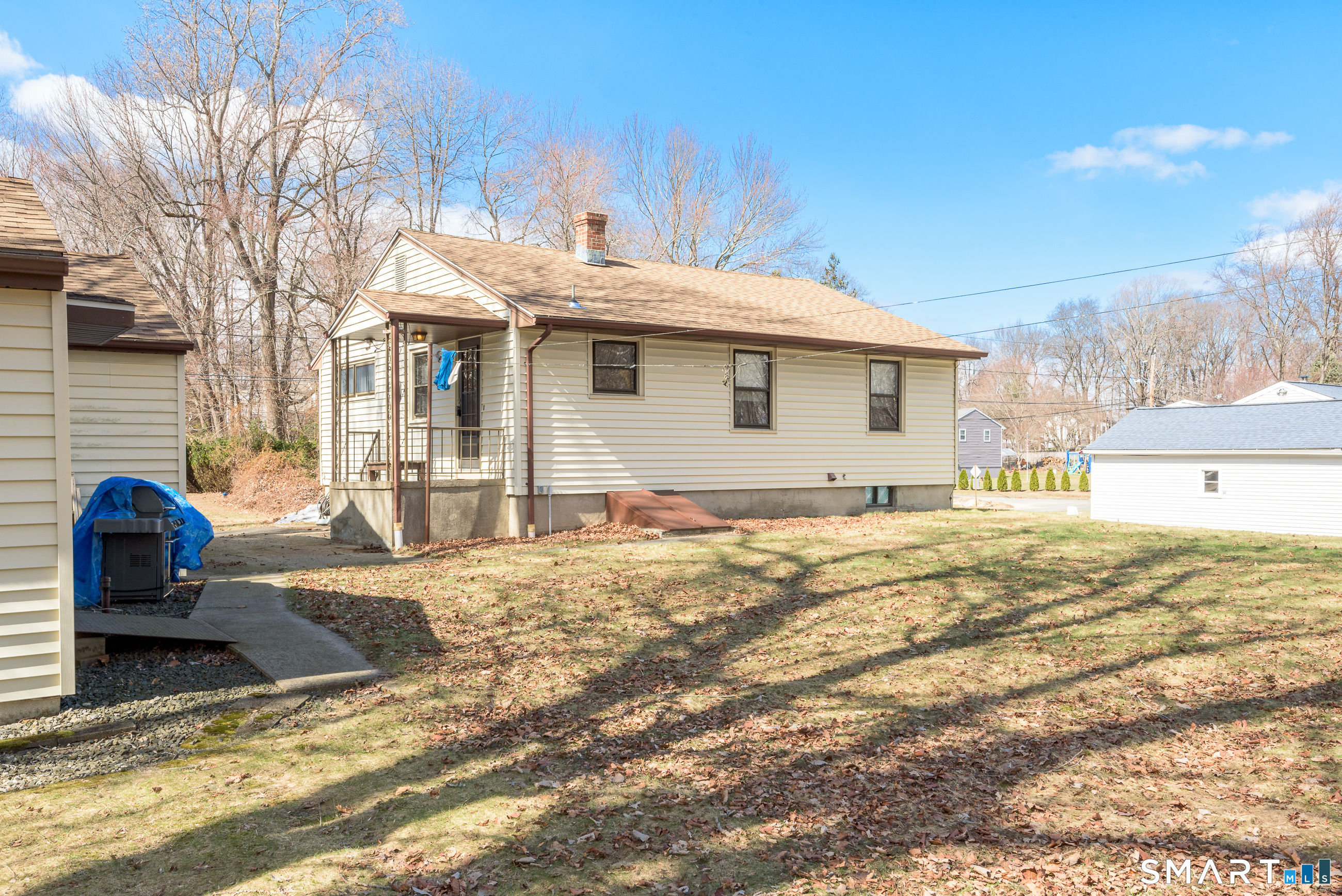 6 Saunders Lane Prospect CT 06712