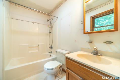 626 Beaver Meadow Road Haddam CT 06441