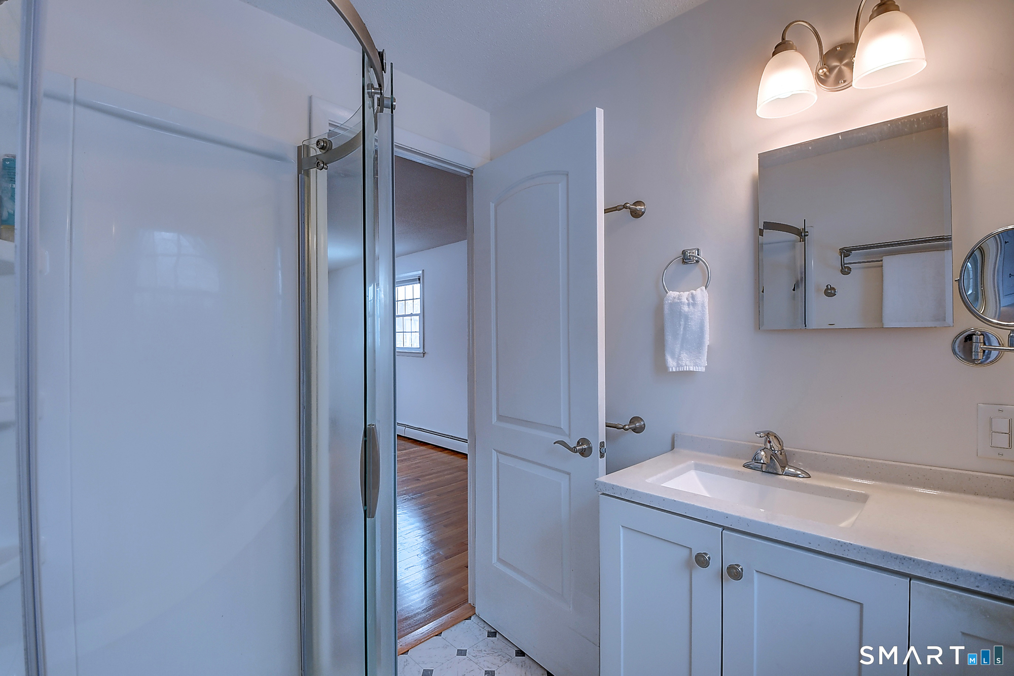 22 Apple Tree Lane Windsor CT 06095