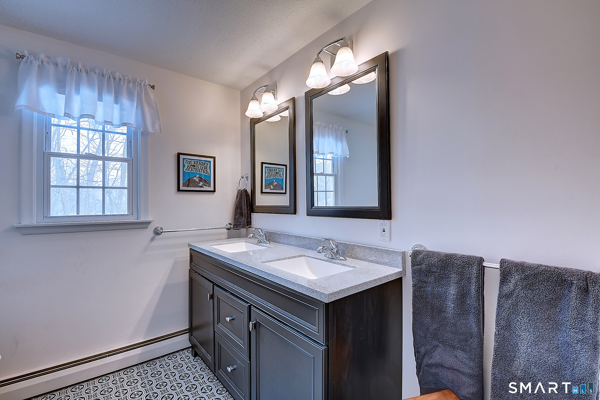 22 Apple Tree Lane Windsor CT 06095