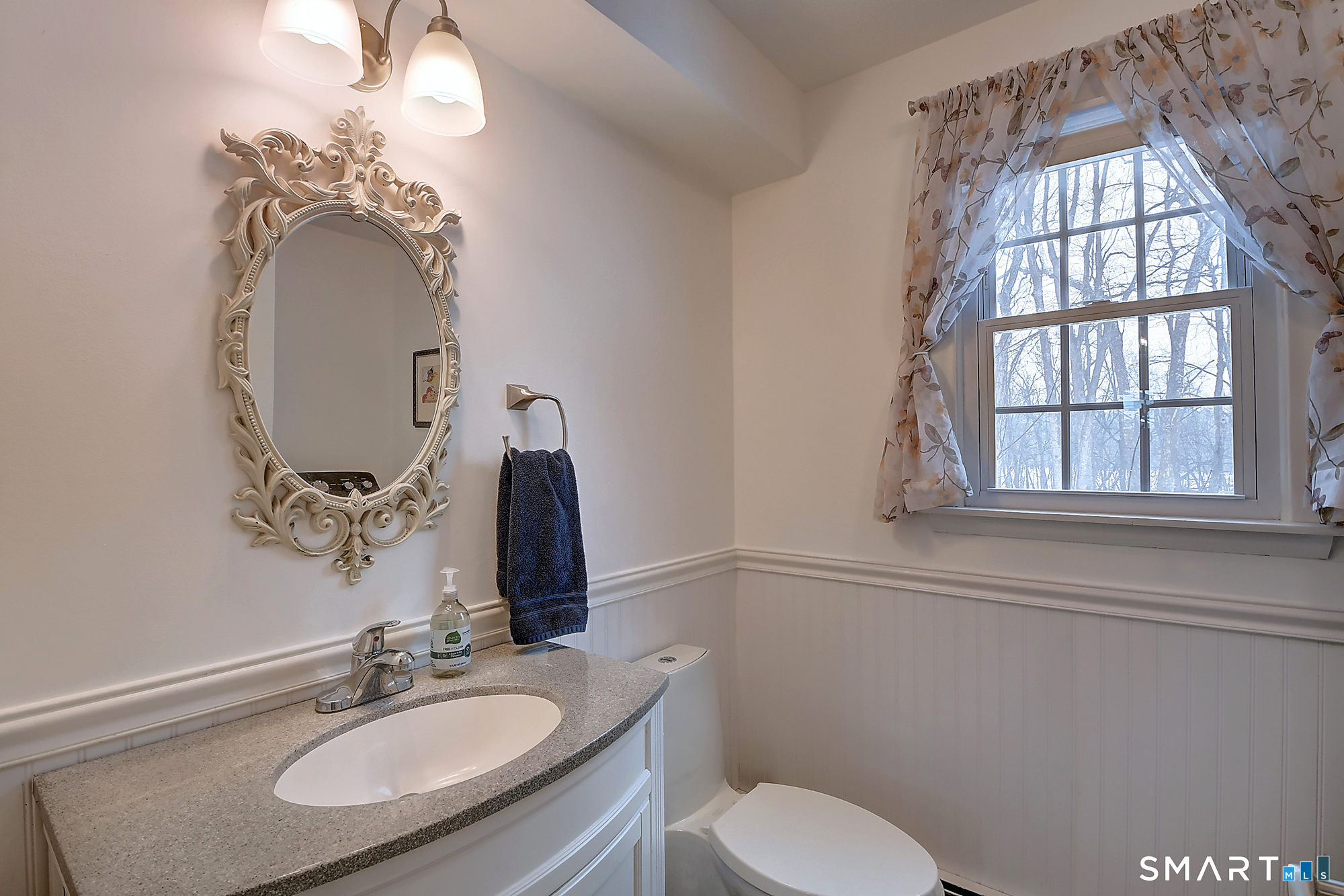 22 Apple Tree Lane Windsor CT 06095