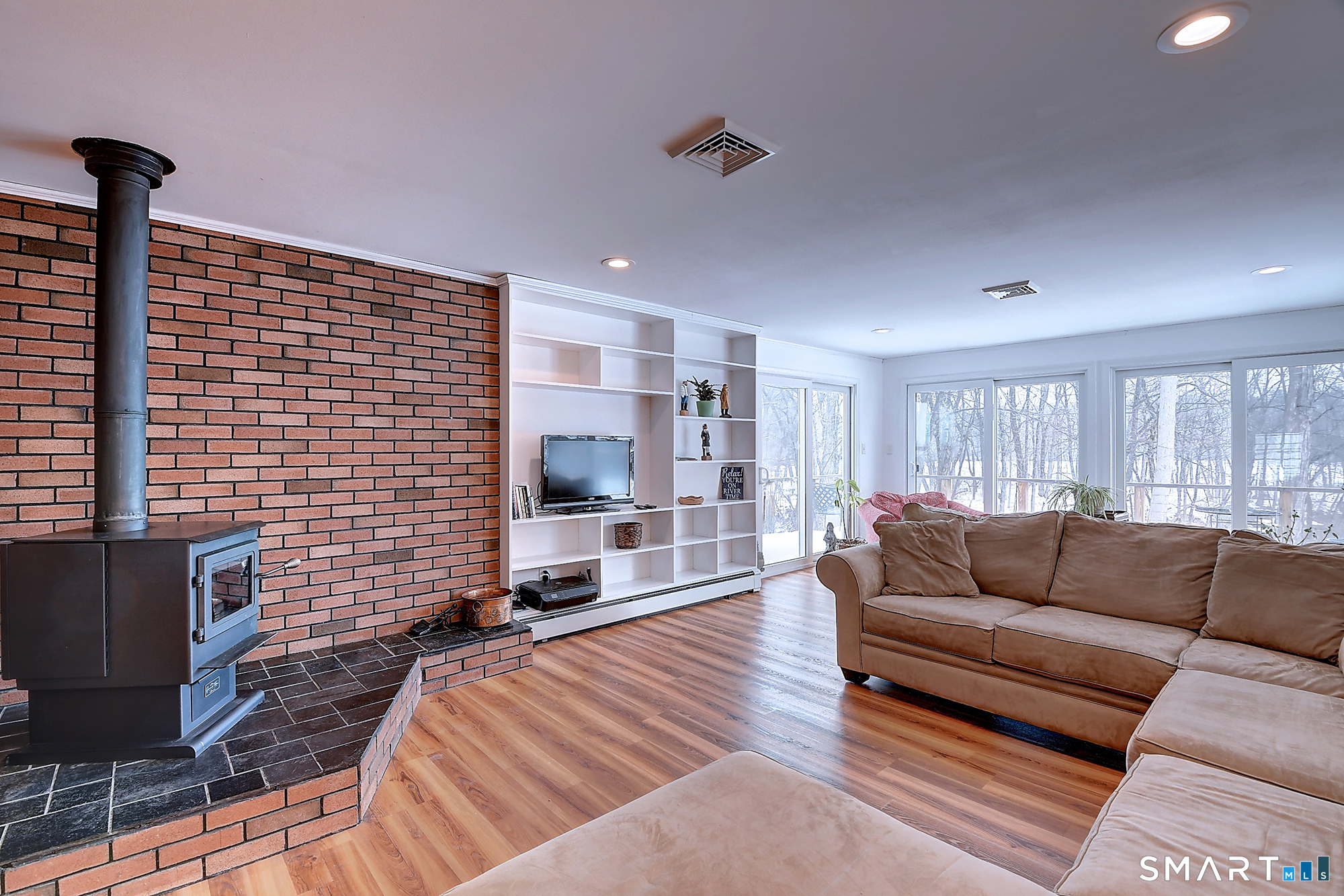 22 Apple Tree Lane Windsor CT 06095