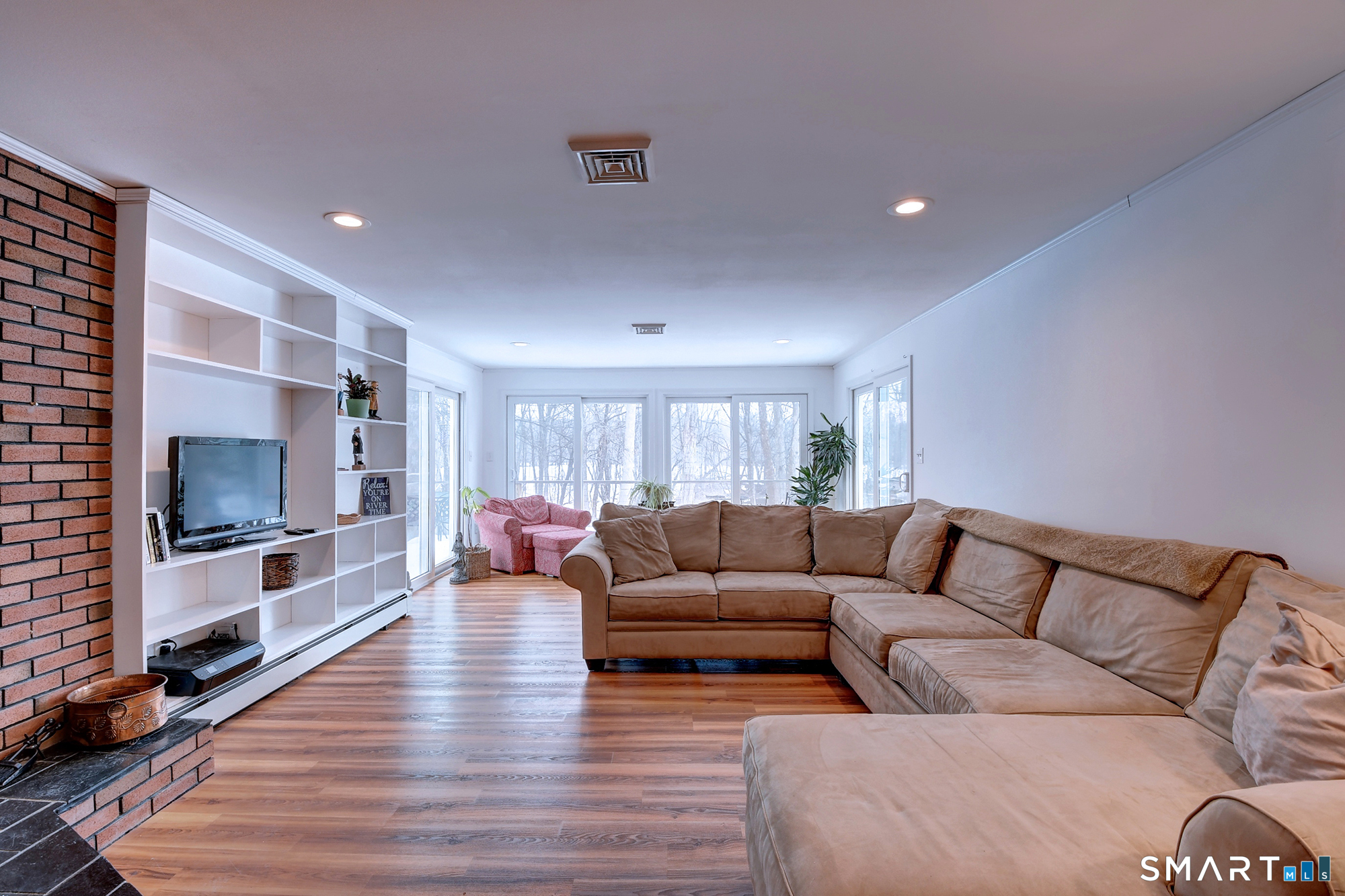 22 Apple Tree Lane Windsor CT 06095