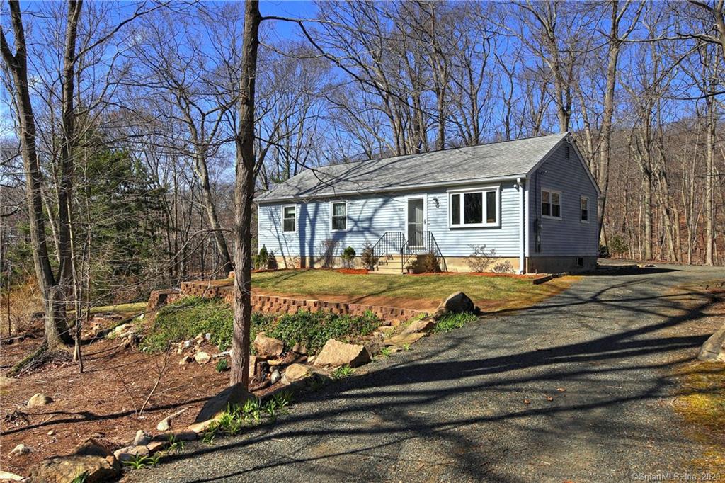 811 Leetes Island Road Guilford CT 06437