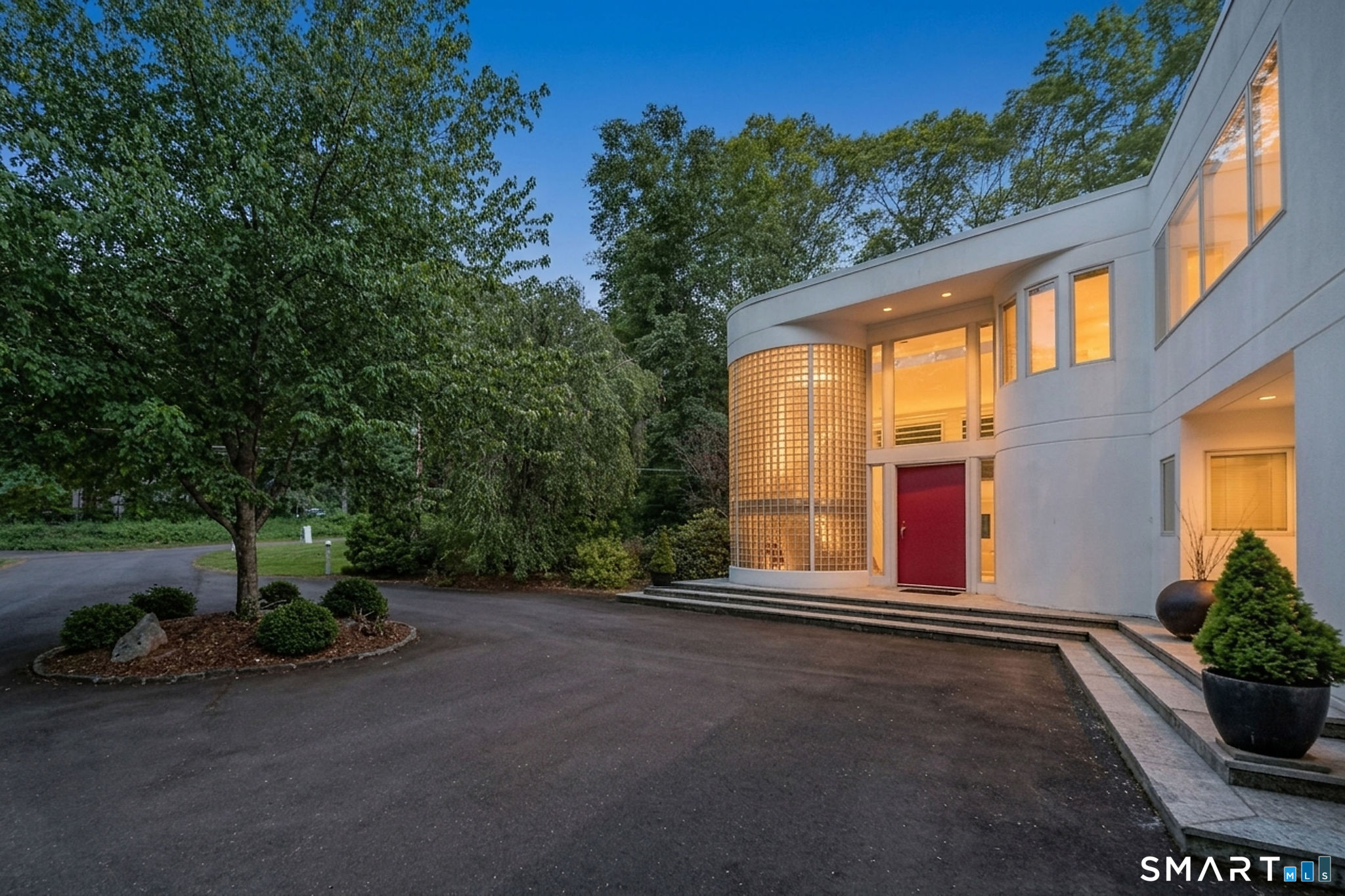 14 Grouse Lane Woodbridge CT 06525
