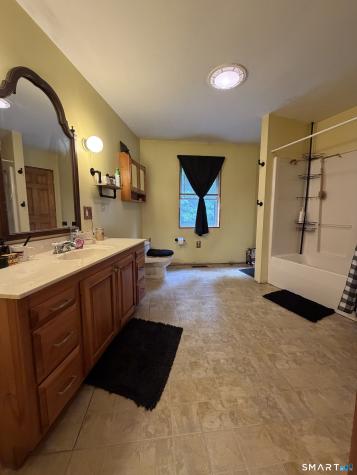 1318 Litchfield Turnpike New Hartford CT 06057