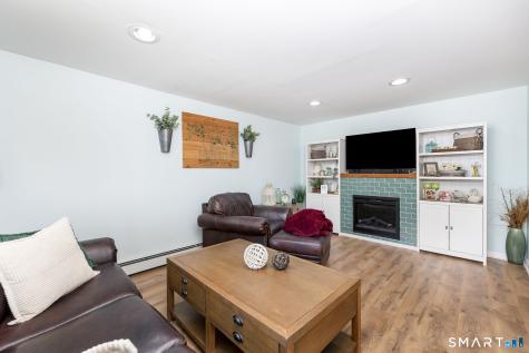 3 Concord Terrace Enfield CT 06082