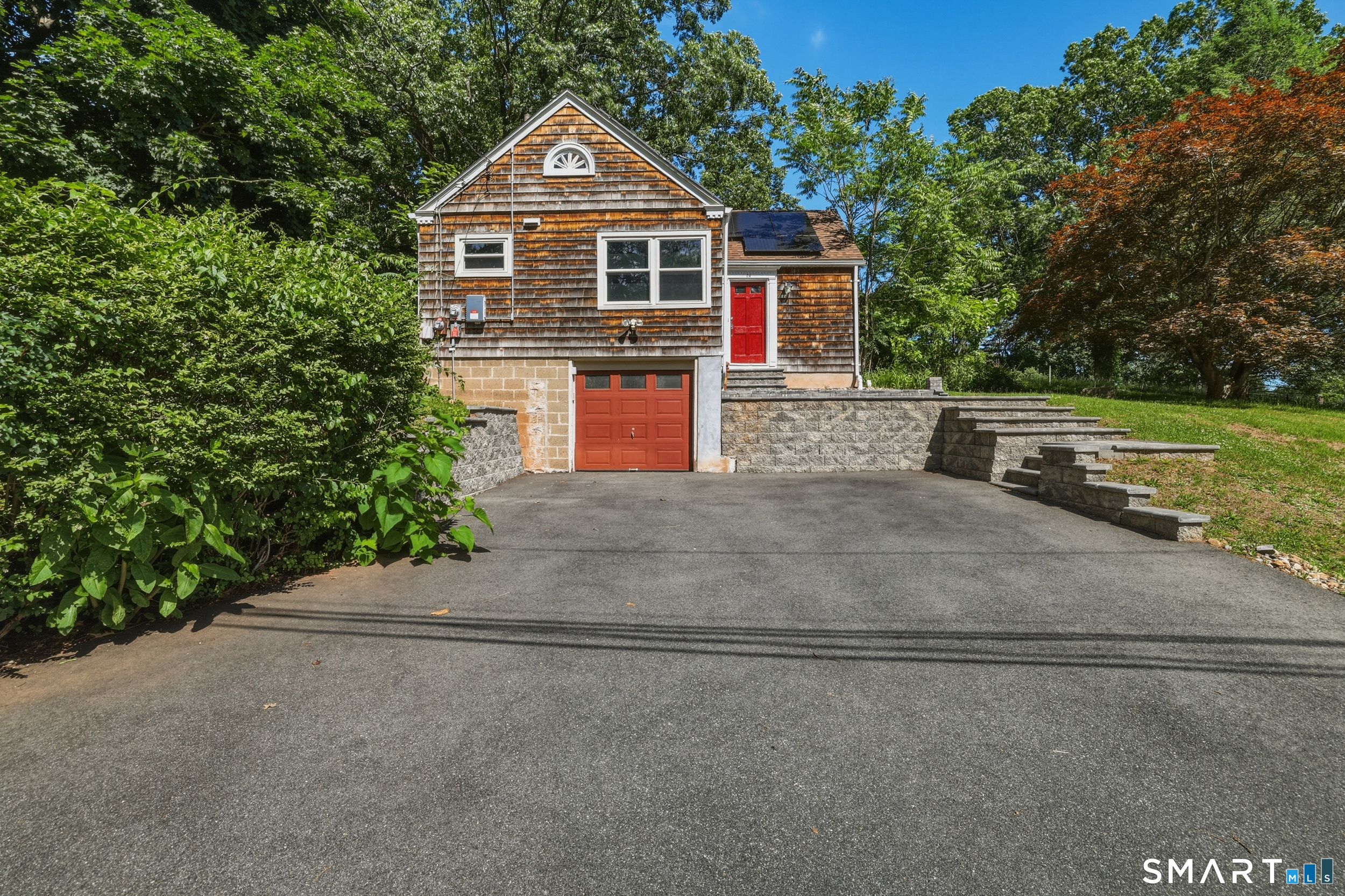 24 Guerney Avenue Meriden CT 06451