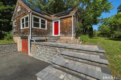 24 Guerney Avenue Meriden CT 06451