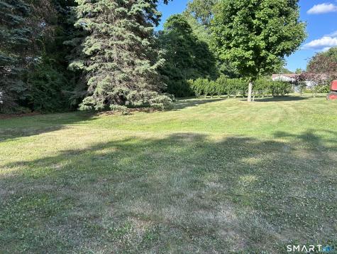 5 Sharon Court Shelton CT 06484