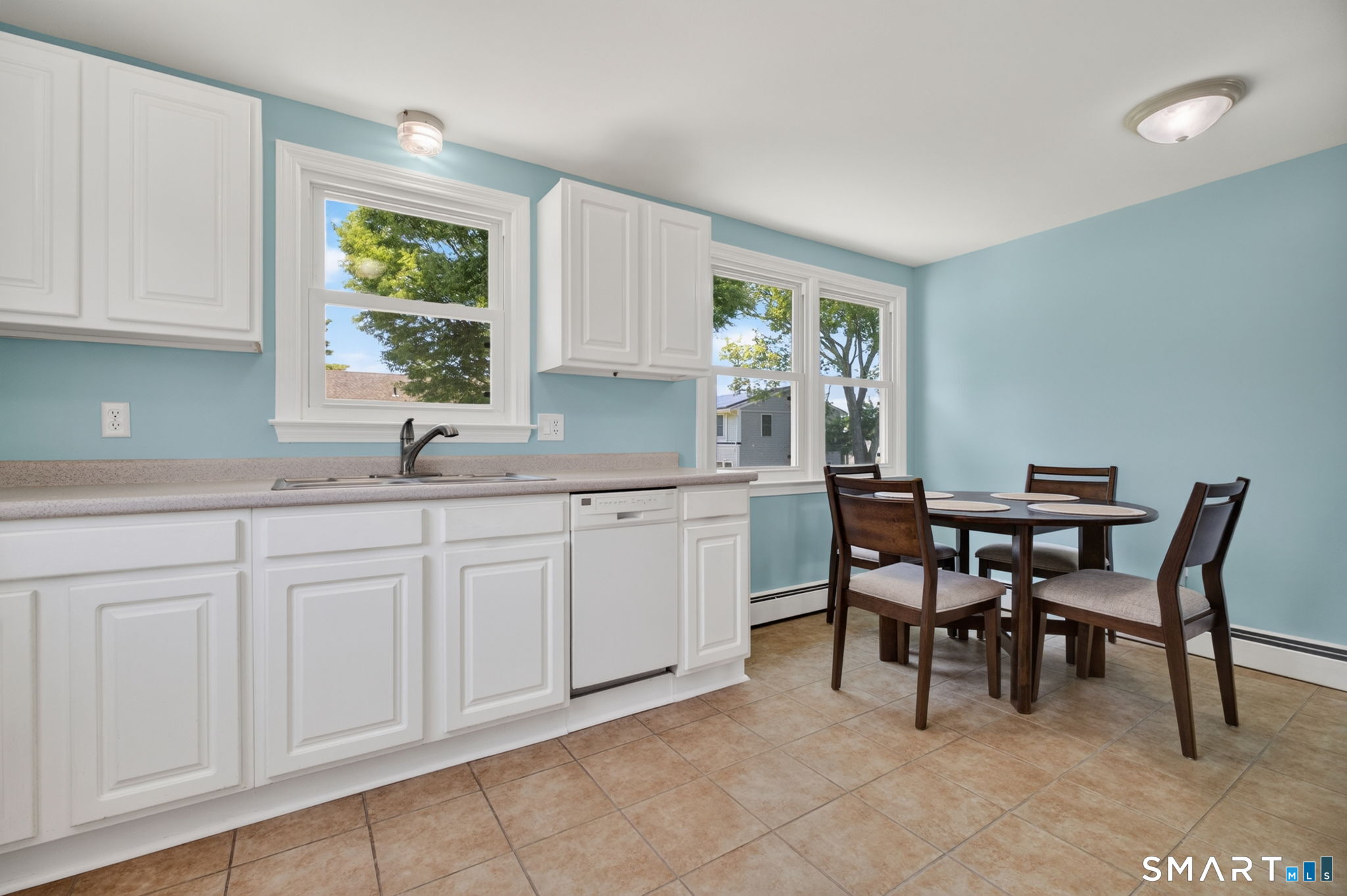 8 Pleasant Street Stonington CT 06355