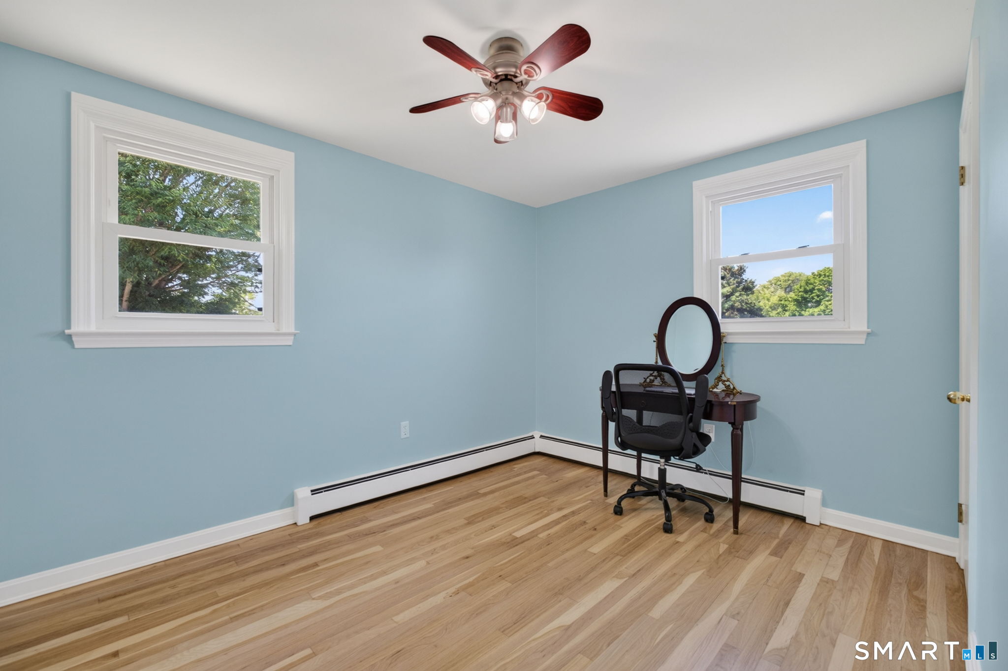 8 Pleasant Street Stonington CT 06355