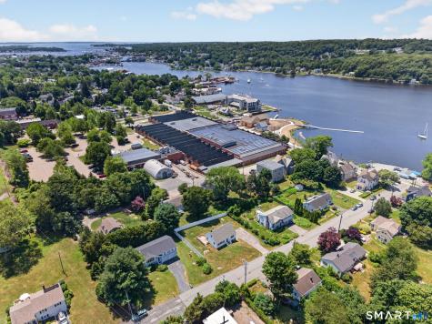 8 Pleasant Street Stonington CT 06355