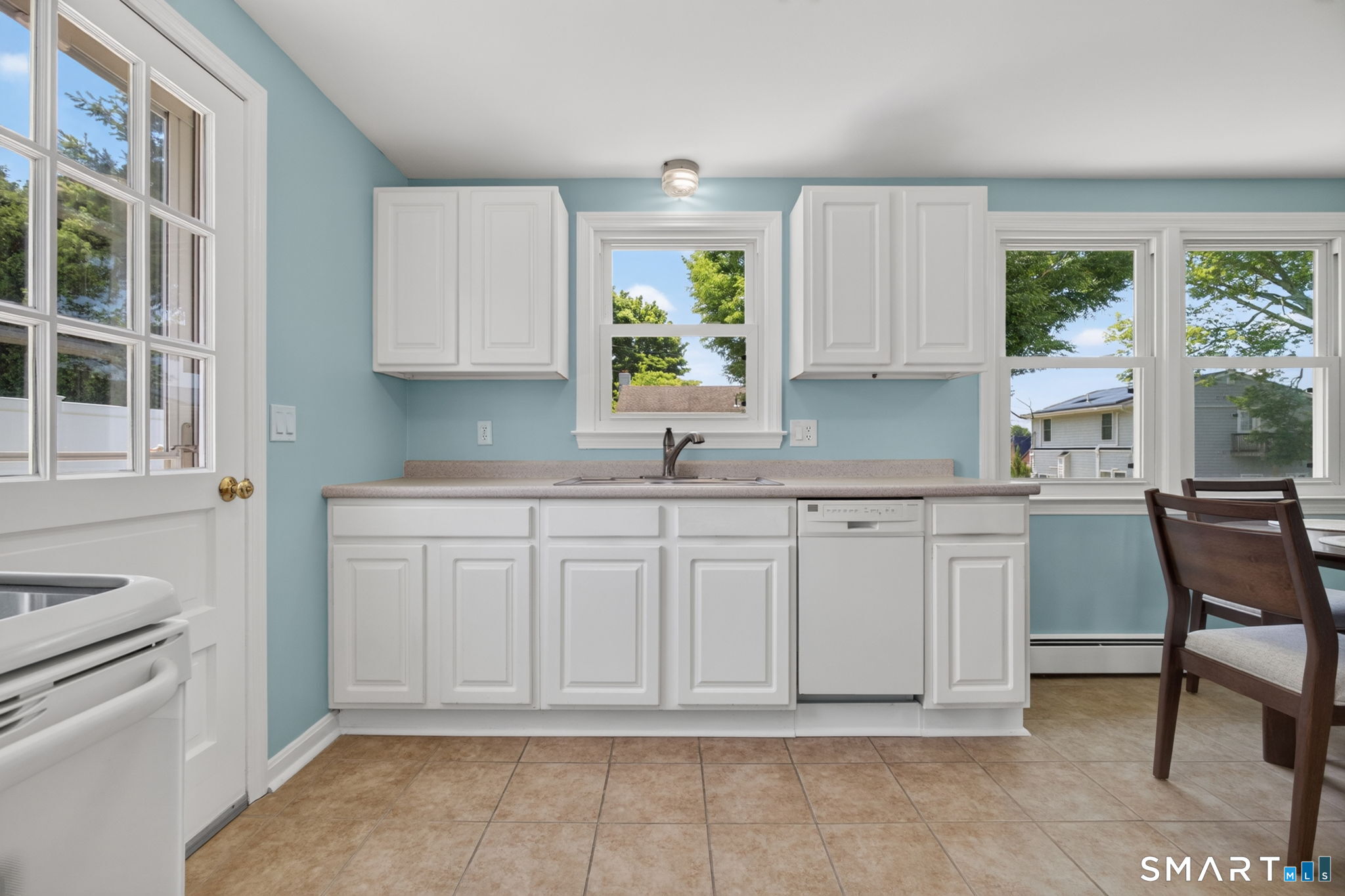 8 Pleasant Street Stonington CT 06355