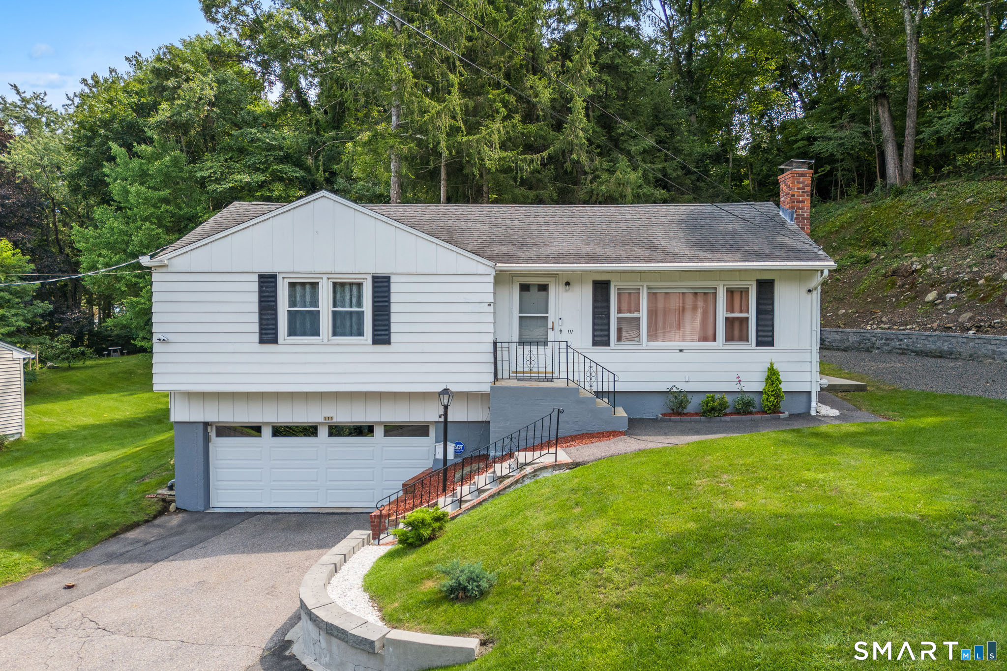 111 Juniper Ridge Drive Waterbury CT 06708