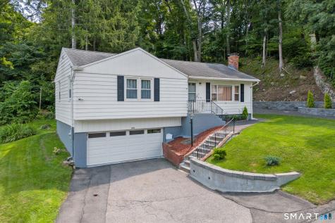 111 Juniper Ridge Drive Waterbury CT 06708