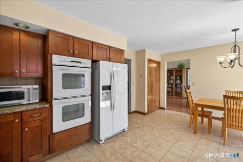 206 West Todd Street Hamden CT 06518