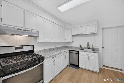 20 Pine Street Waterford CT 06385