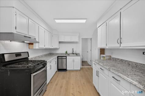 20 Pine Street Waterford CT 06385