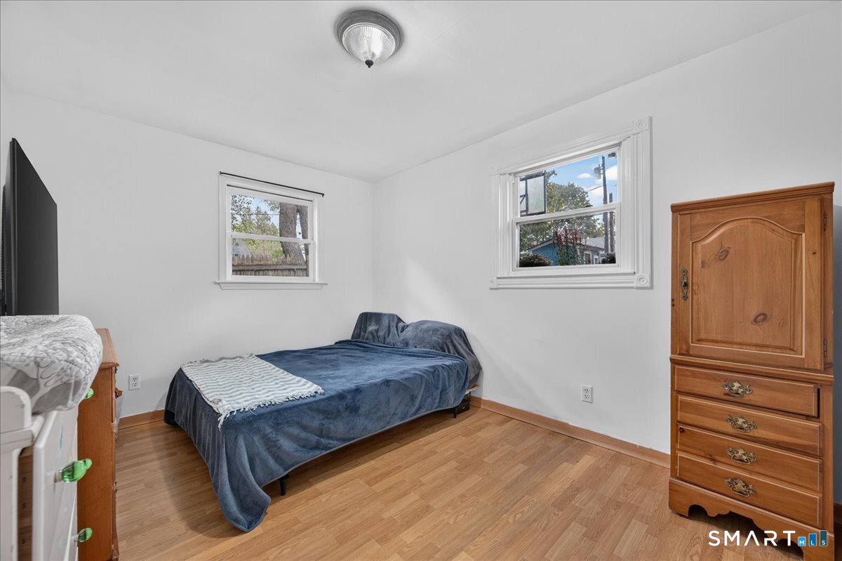 20 Pine Street Waterford CT 06385