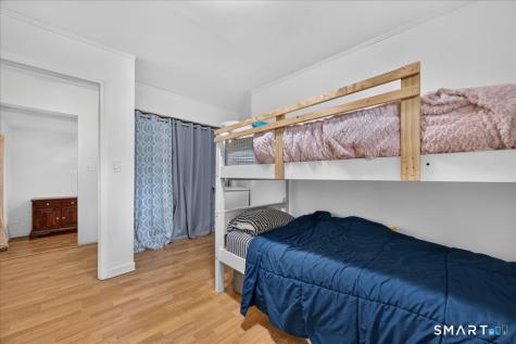 20 Pine Street Waterford CT 06385