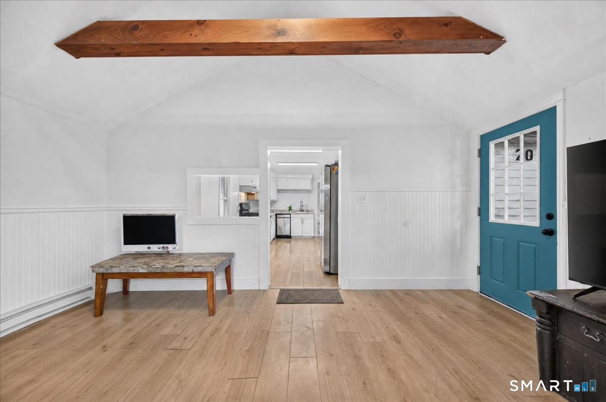 20 Pine Street Waterford CT 06385